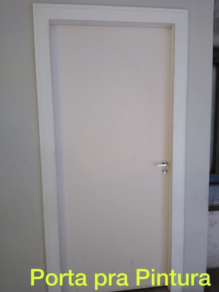 Porta lisa instalada